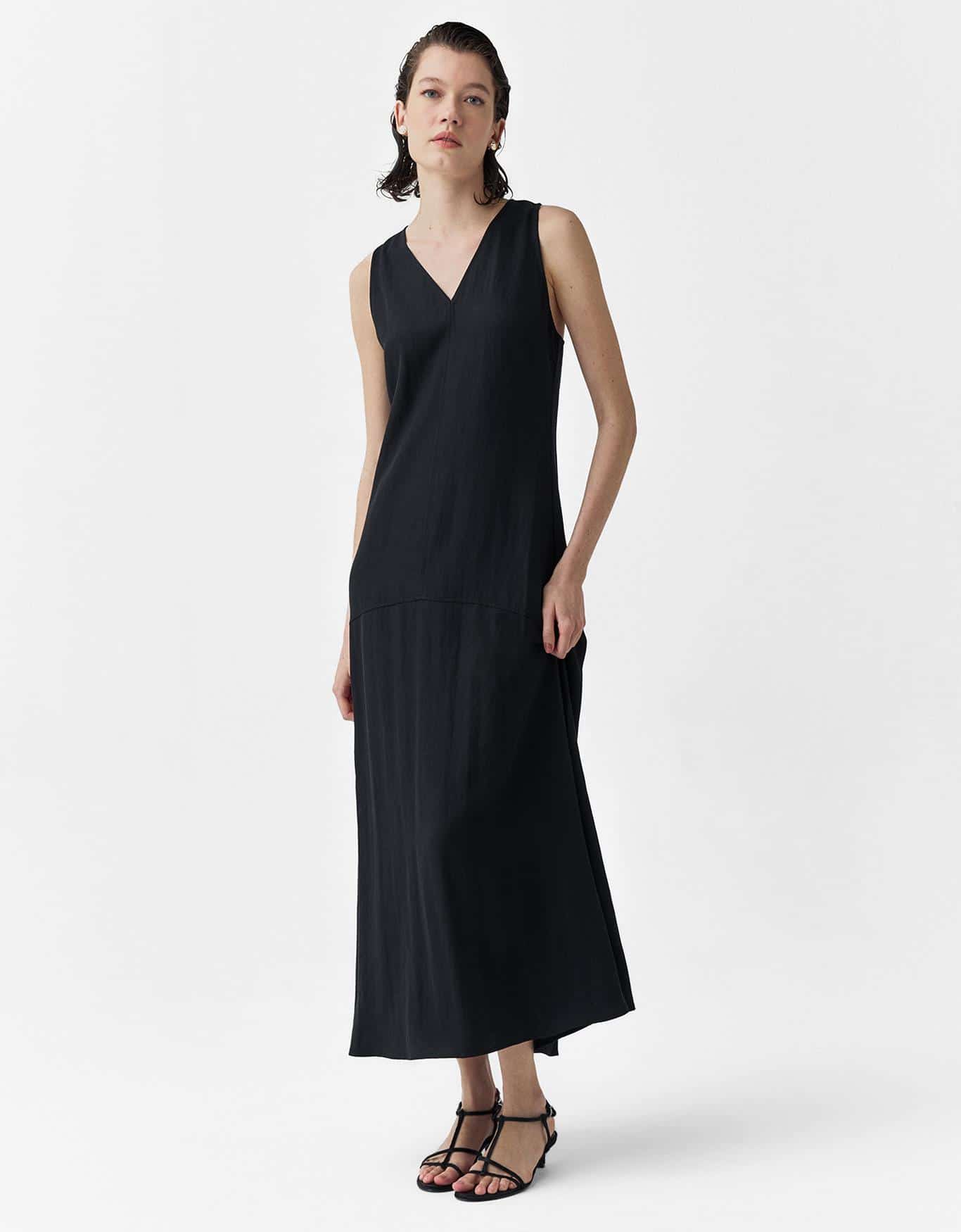 Vestido Evasê Recortes