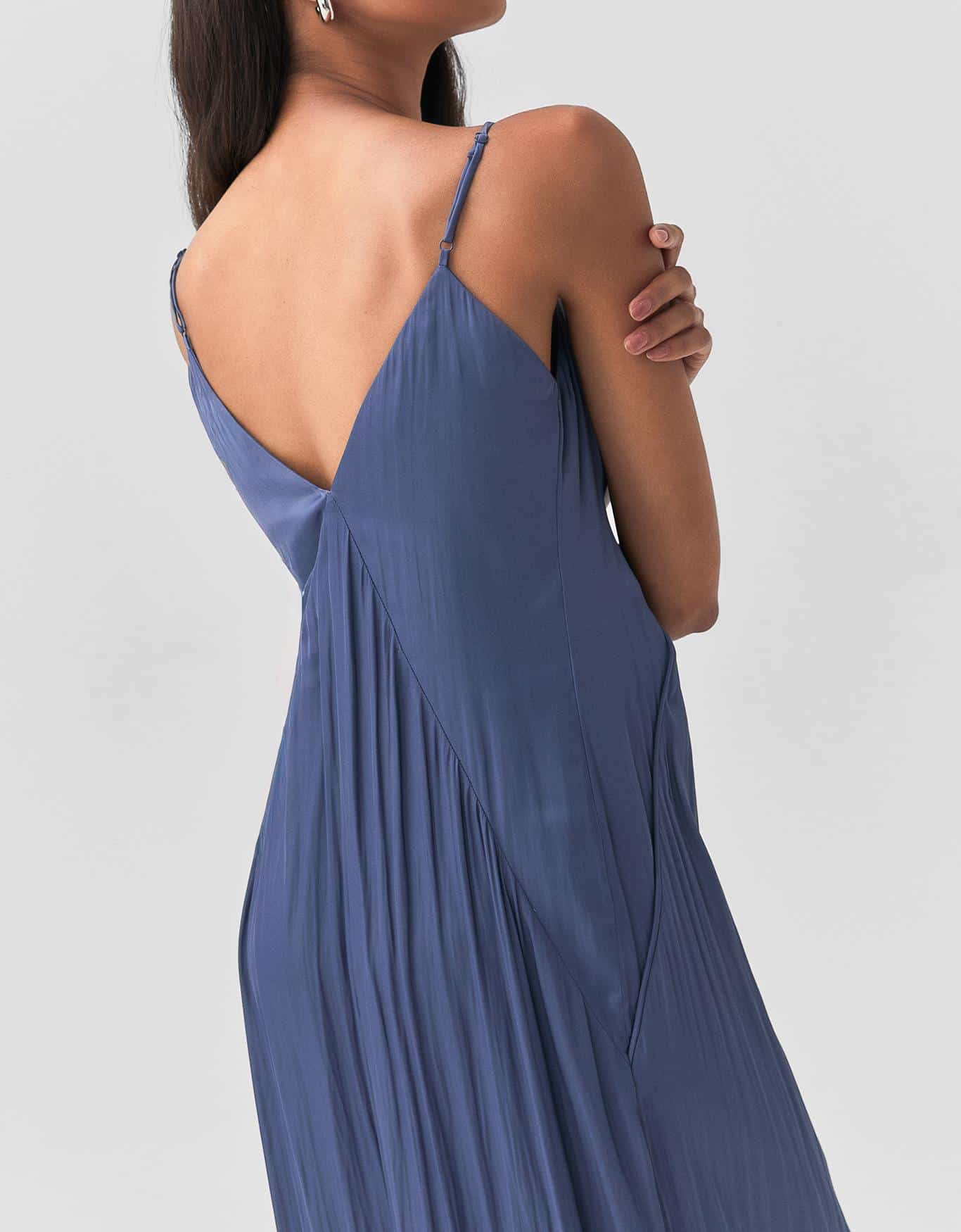 Vestido Evasê Recortes