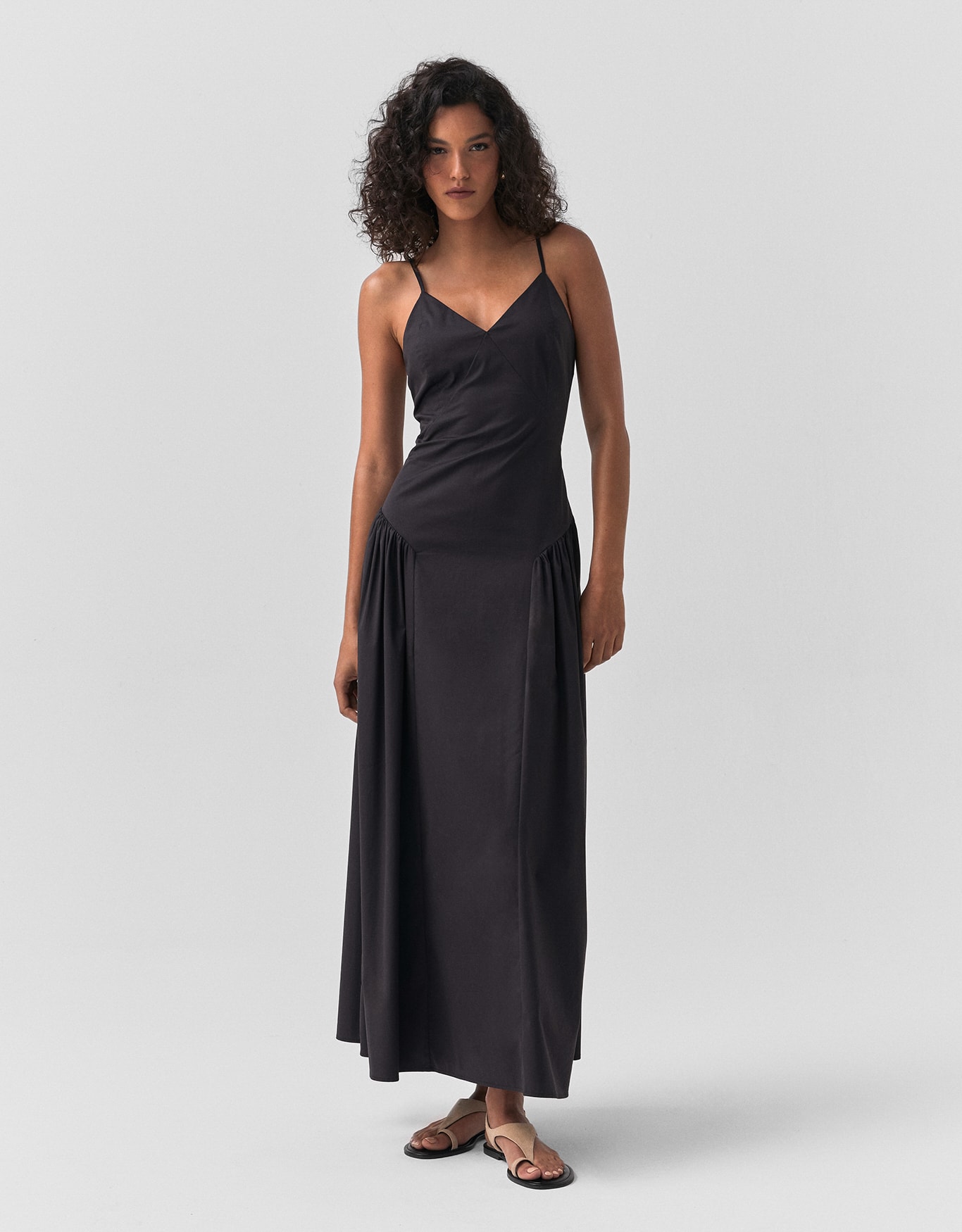 Vestido Evasê Recortes