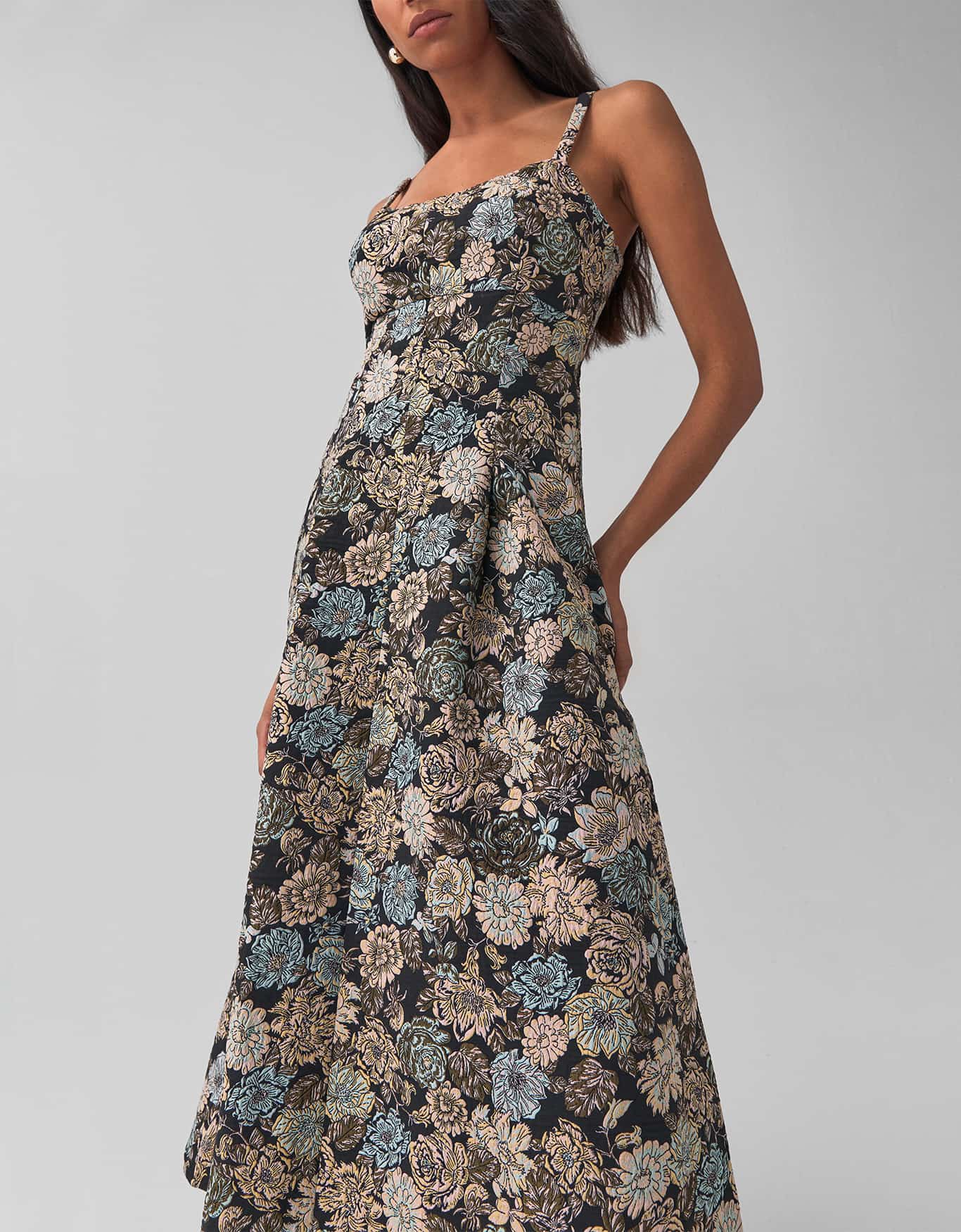 Vestido Flores Leves Jacquard