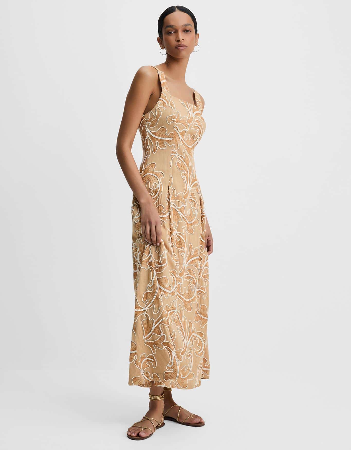 Vestido Folhagem Bordada