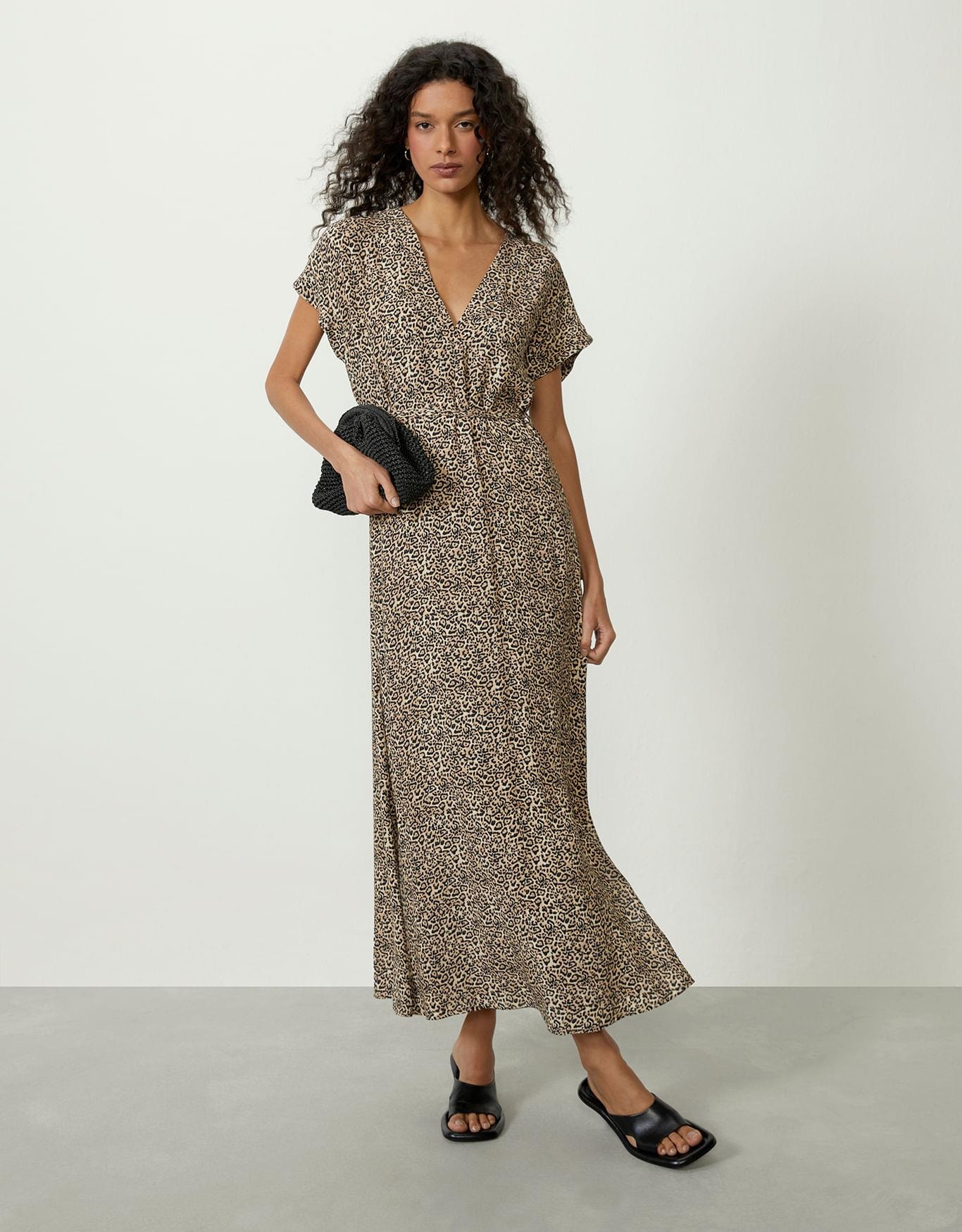 Vestido Kaftan Onça Clara Pequena
