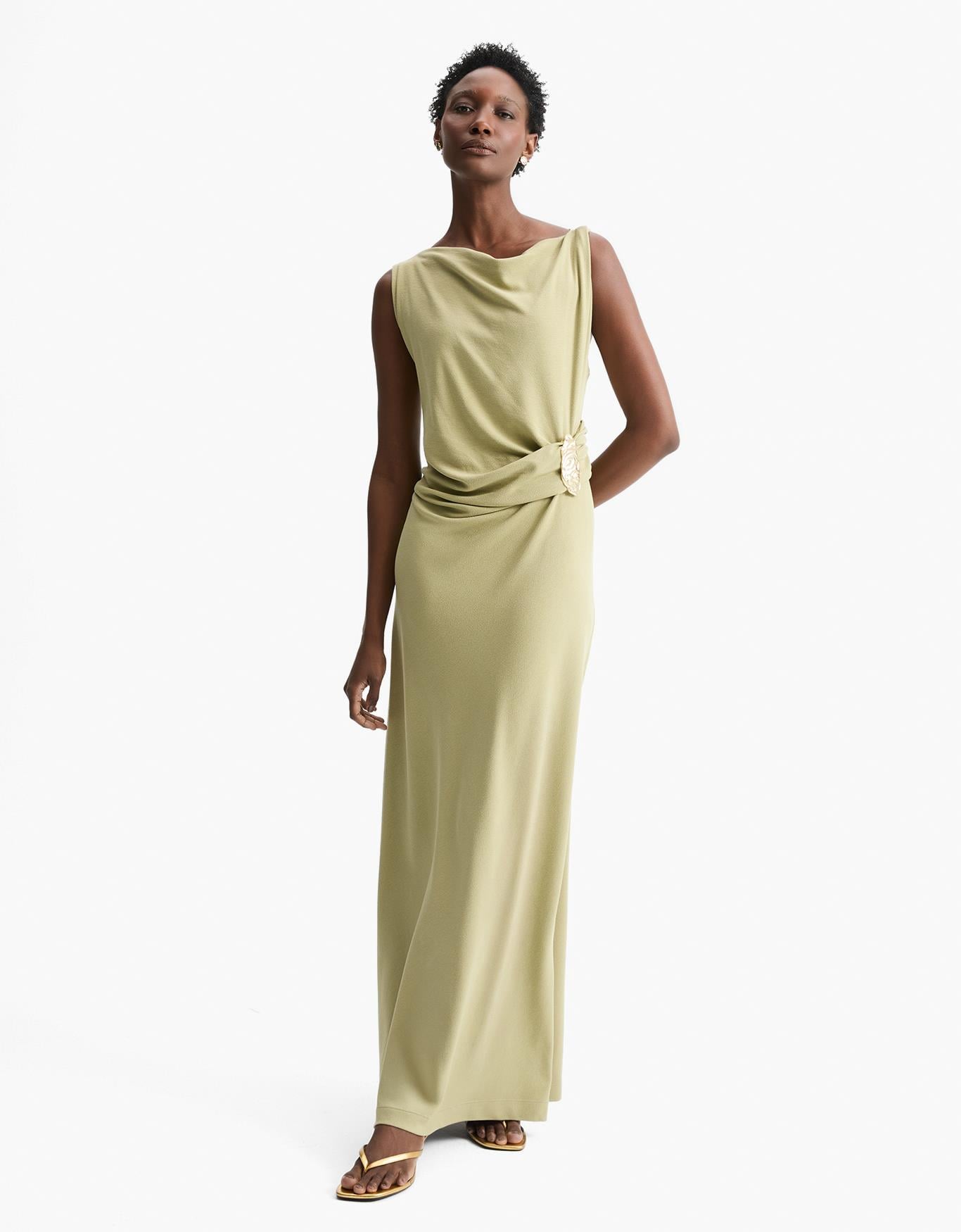 Vestido Malha Detalhe Dourado