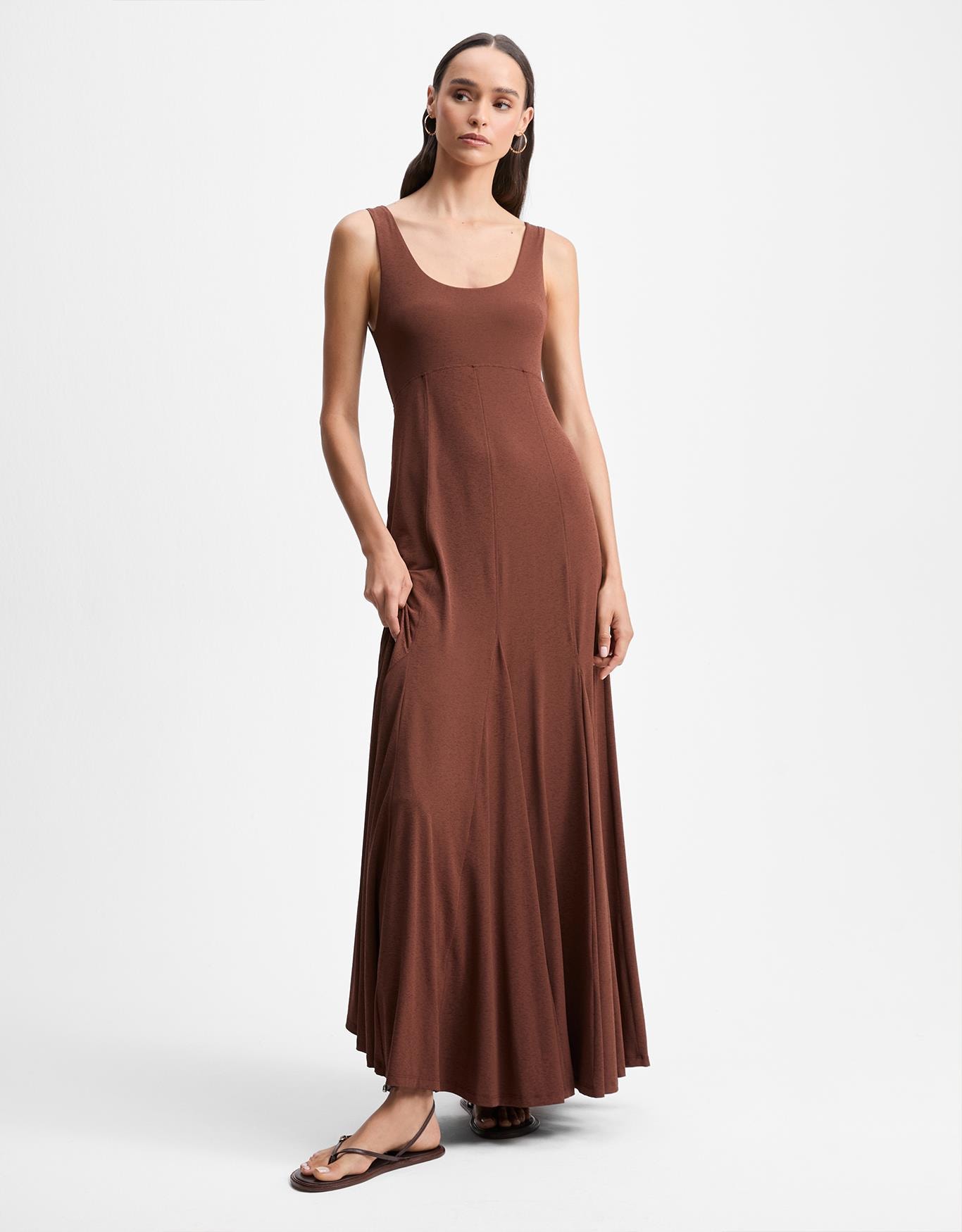 Vestido Malha Recortes