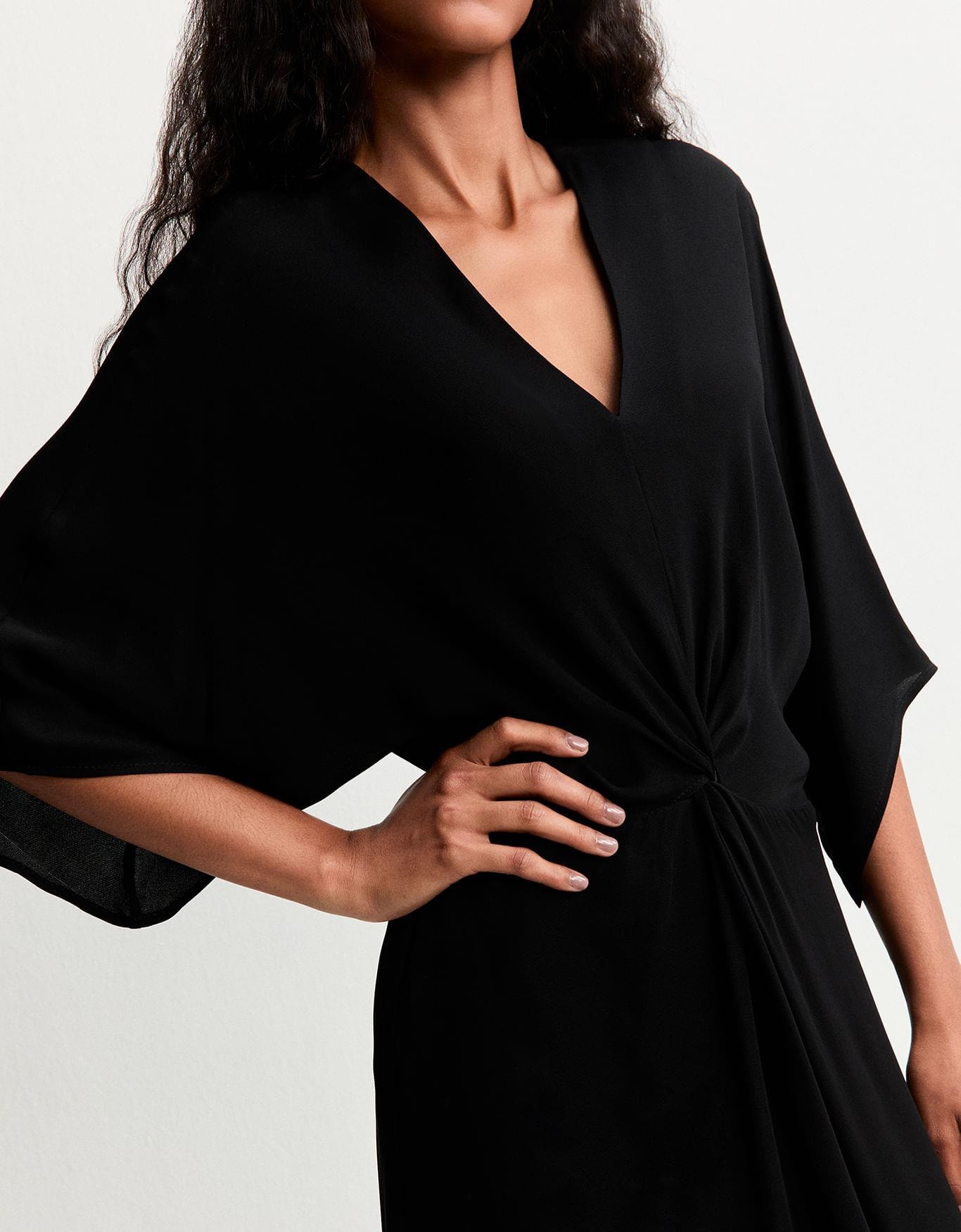 Vestido Midi Detalhe Torcido