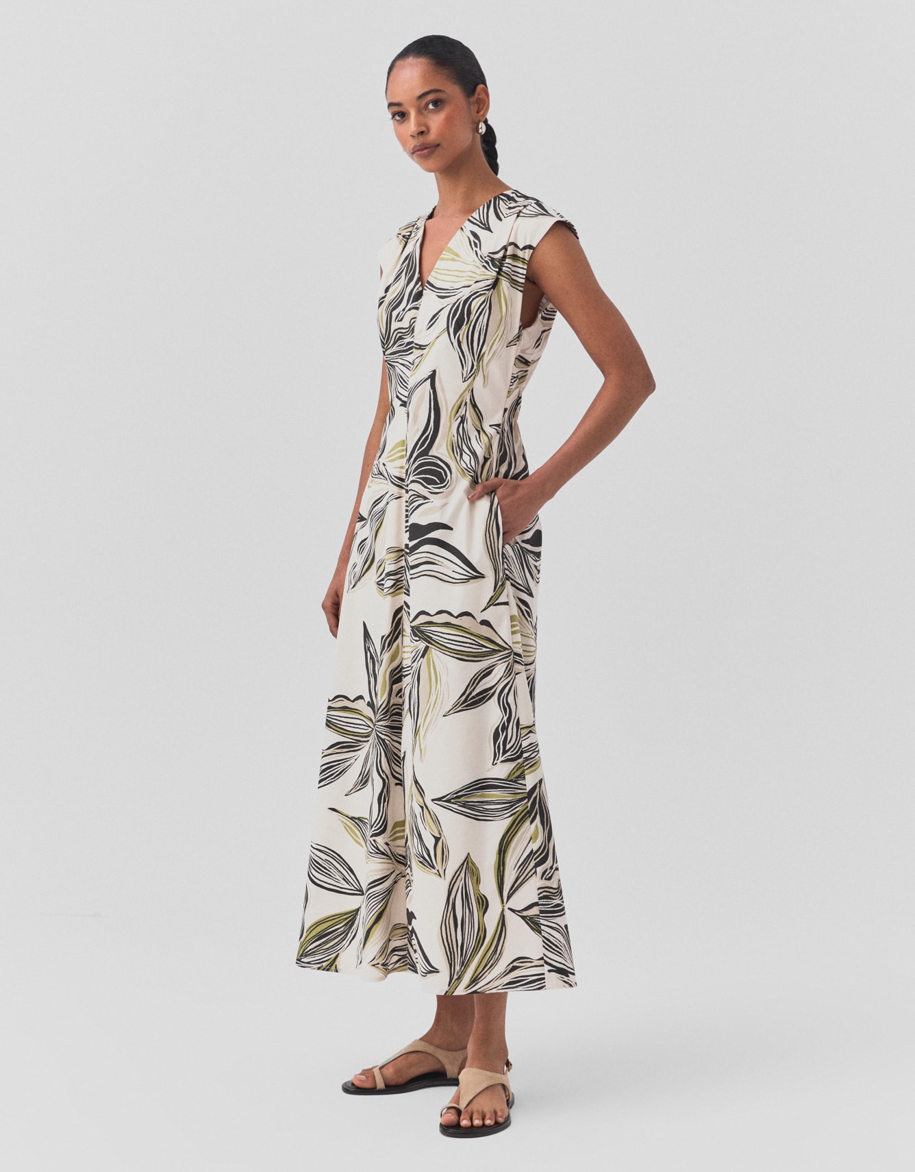 Vestido Midi Flor Linhas