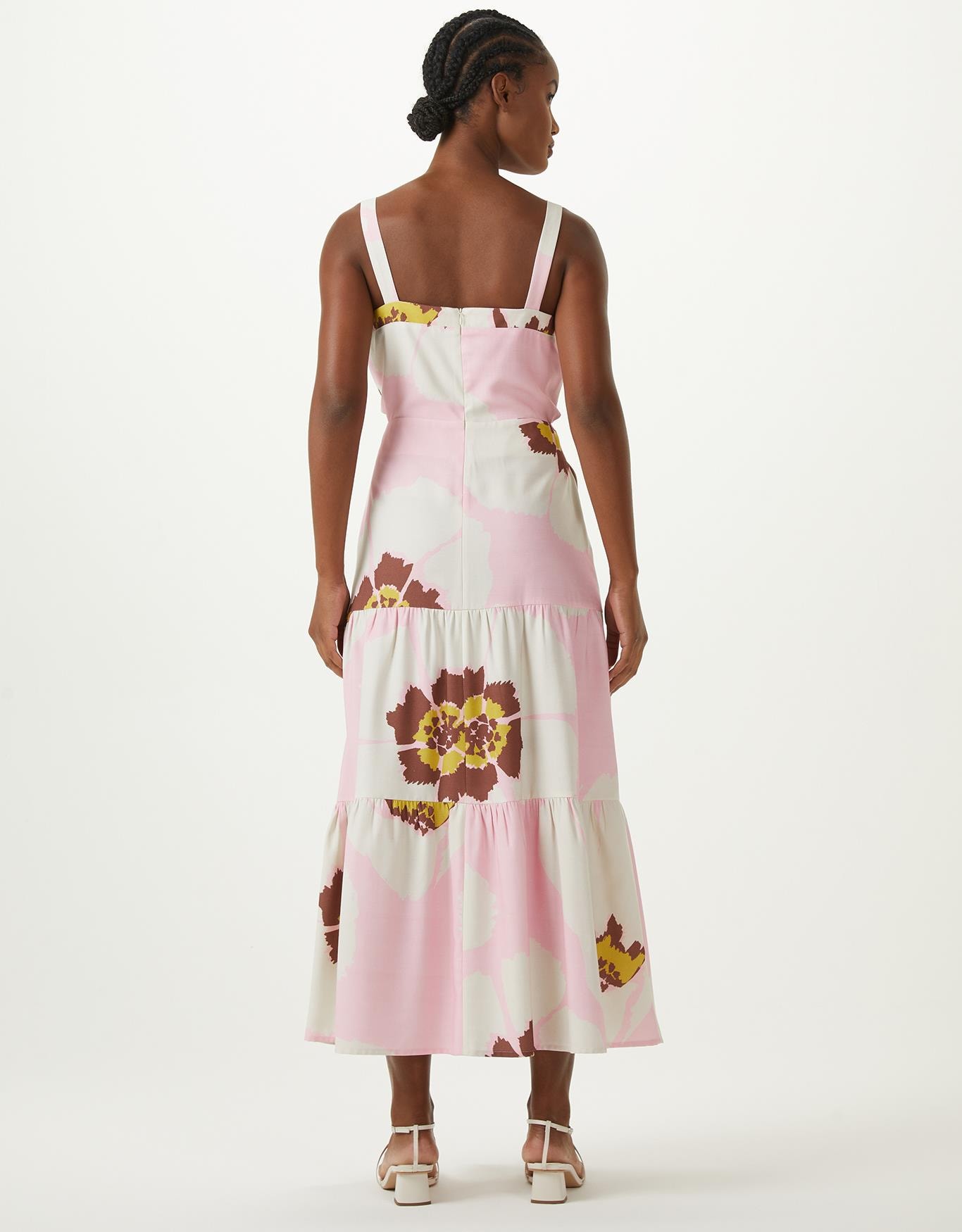 image_e43e3cb8-c46a-4b56-9a2f-ef1c7d3f038c