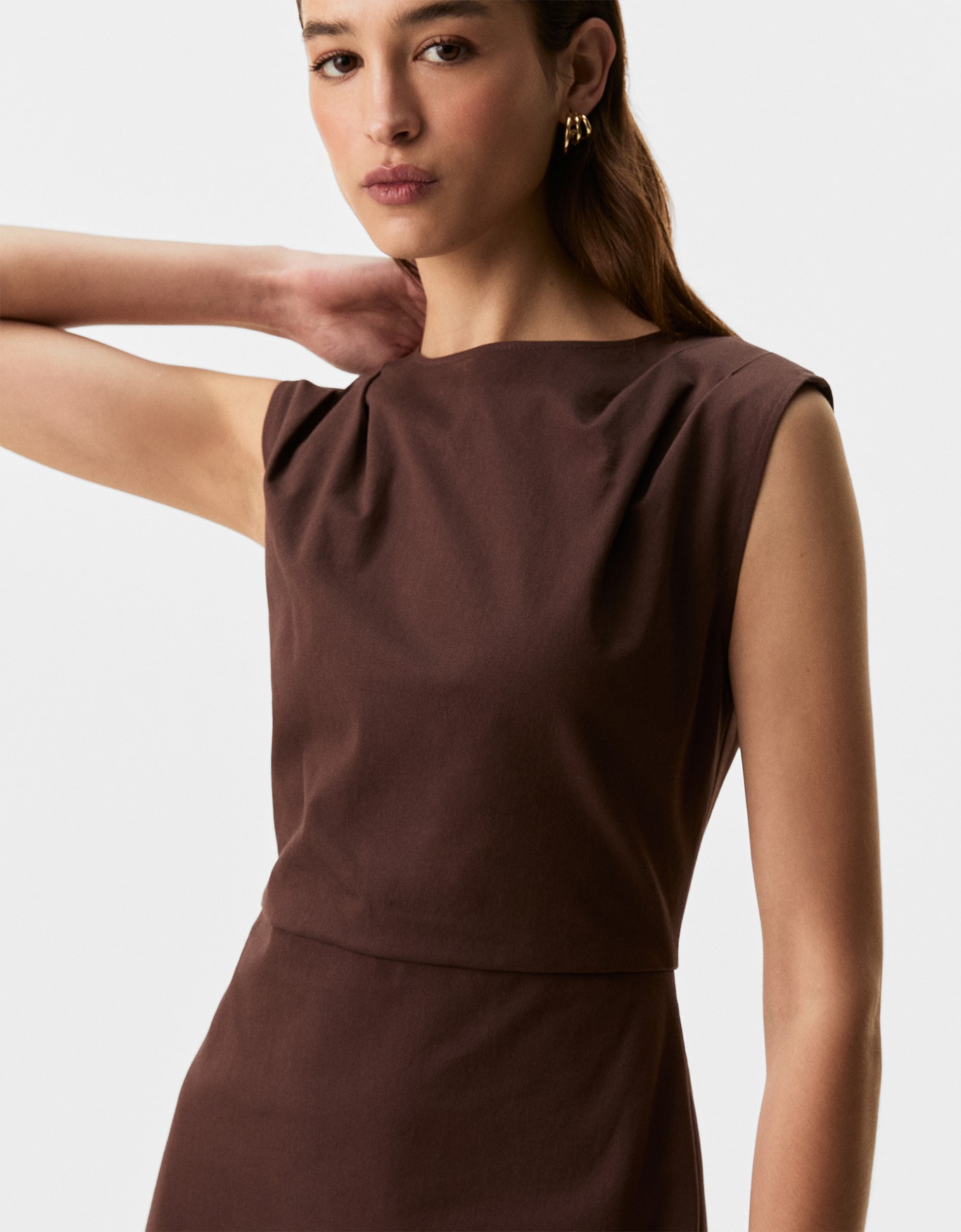 Vestido Midi Pregas