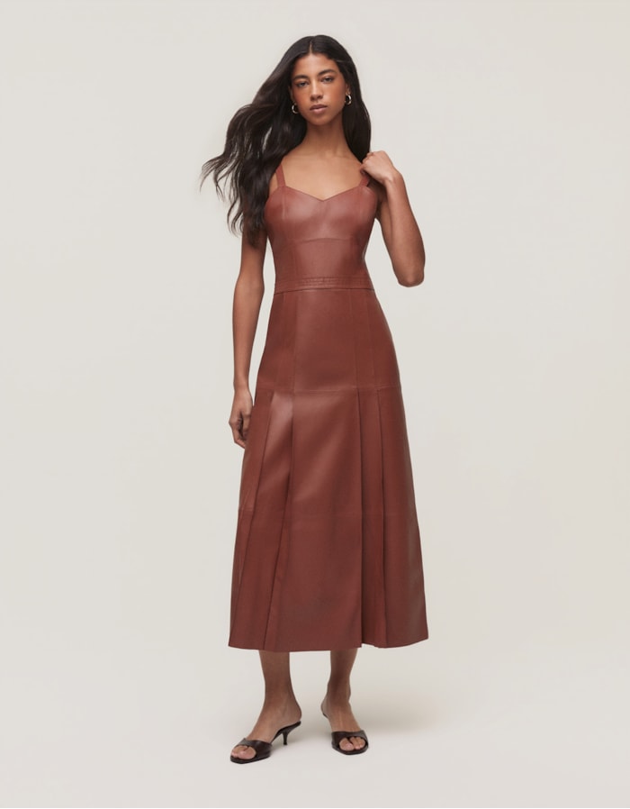 Shoulder — Vestido Midi Pregas Couro