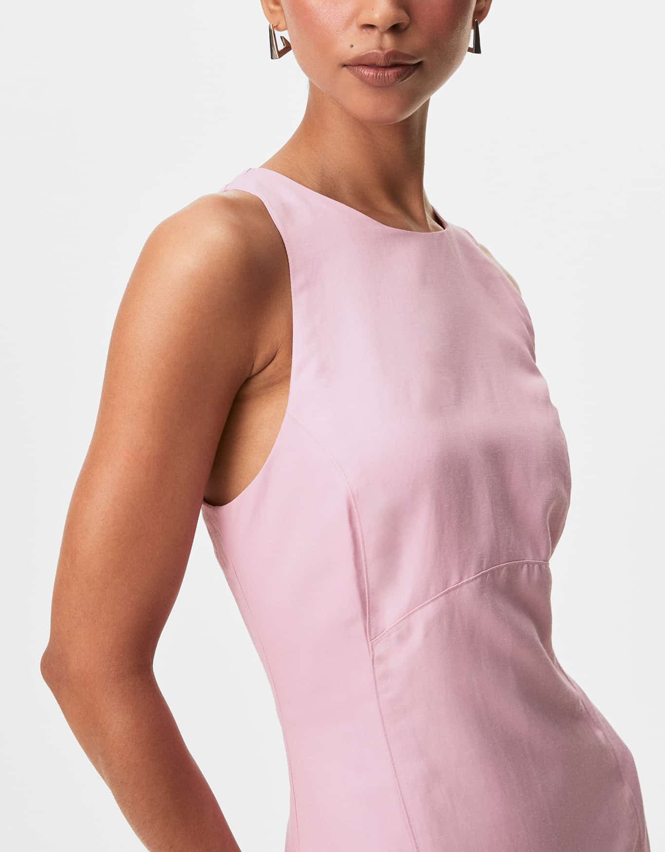 Vestido Midi Recortes
