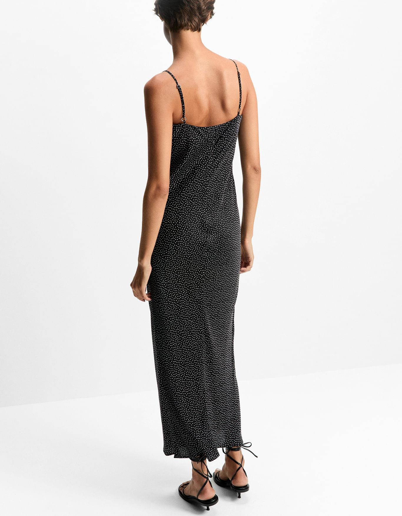 image_f9910d12-4a5f-4458-acba-18412fb762cd