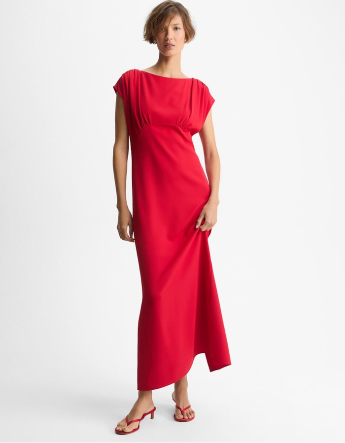Shoulder — Vestido Reto Fenda