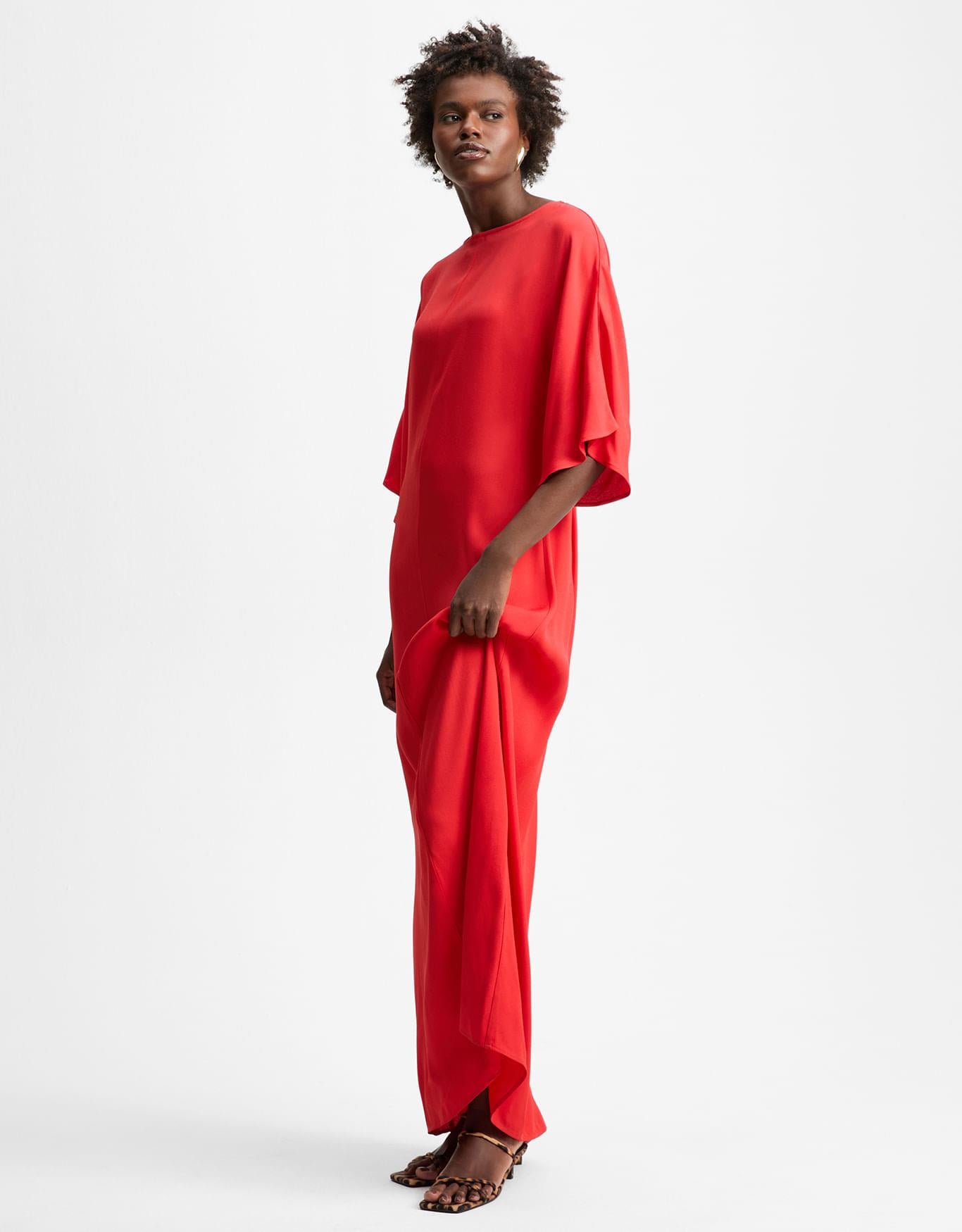 Vestido Reto Manga Ampla